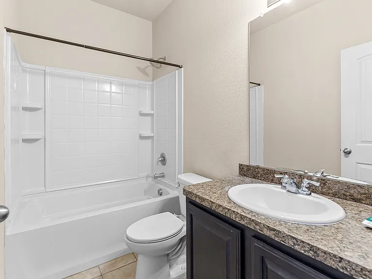 2517 Carolina Dr — Photo 25