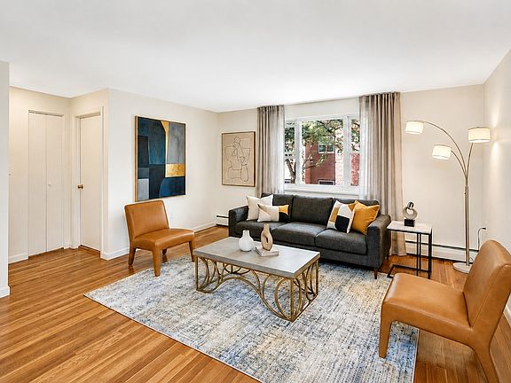 2nd image of 59 Colborne Rd APT 2