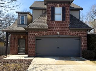 1252 Washington Dr, Moody, AL 35004