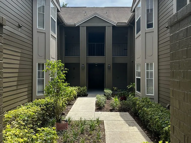 417 Summit Ridge Pl #211 — Photo 1