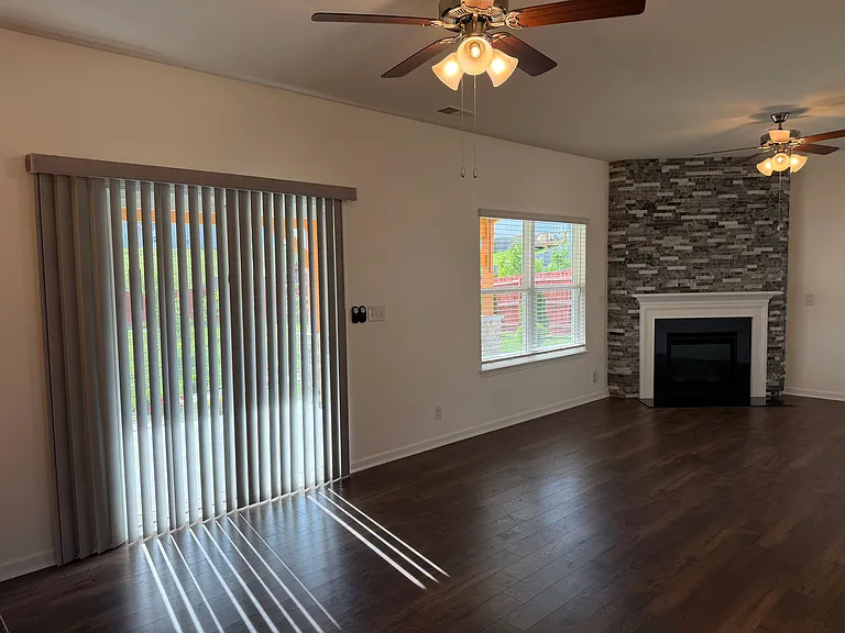 12155 Evergreen Terrace Ln — Photo 42