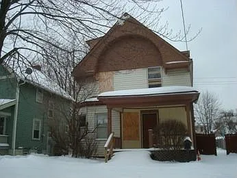 3292 W 97th St photo 1
