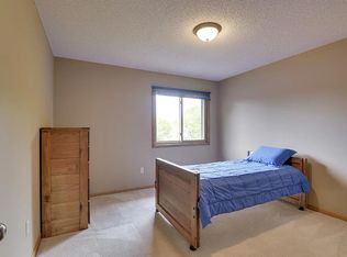 9396 Lanewood Ln N, Maple Grove, MN 55369