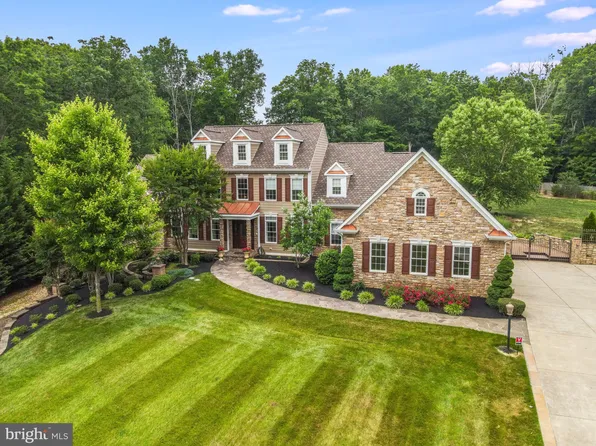 11809 Cascabel Ct, Woodbridge, VA 22192