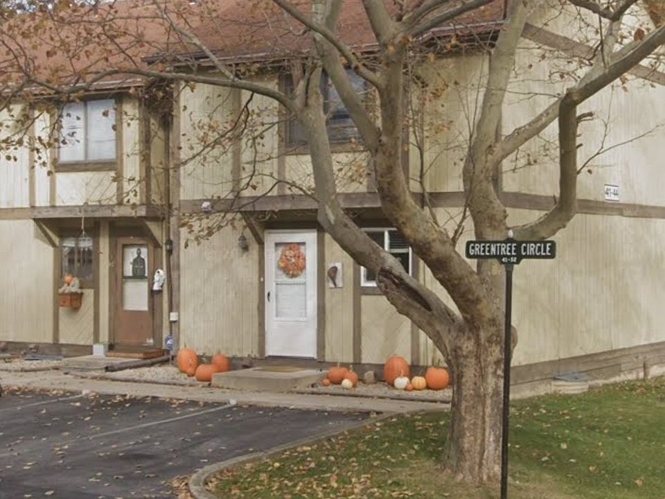 1st image of 41 Greentree Cir