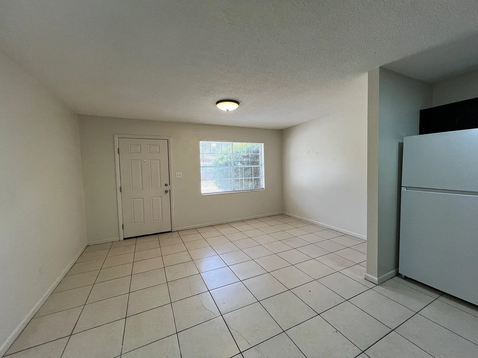 2 bed, 632 sqft, $950 — Photo 3