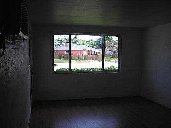 3rd image of 55 River Shore Dr