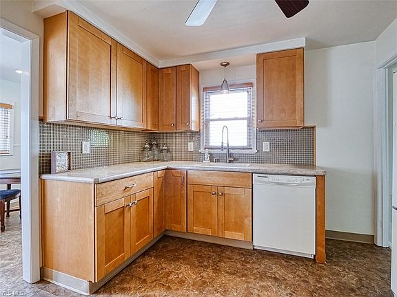 5th image of 13206 Woodward Blvd