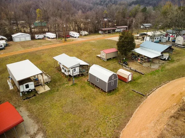 120 Bluff Rd, Hardy, AR 72542