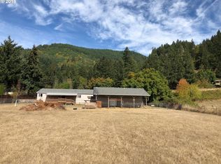 34823 Row River Rd, Cottage grove, OR 97424