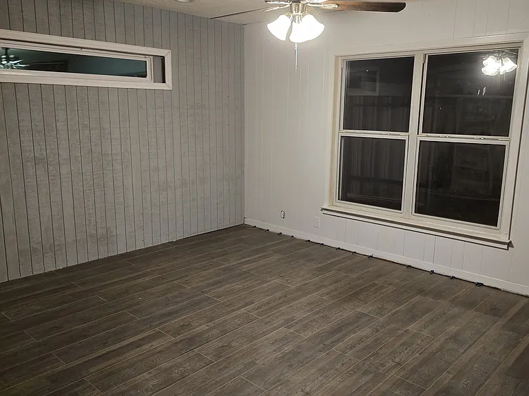 1620 Oakwood St — Photo 26