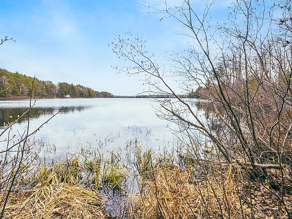 2nd image of 20210 Siskiwit Lake Rd