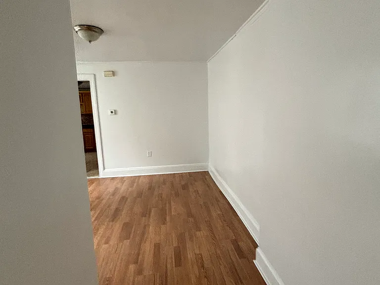 228 1st St #2 — Photo 6