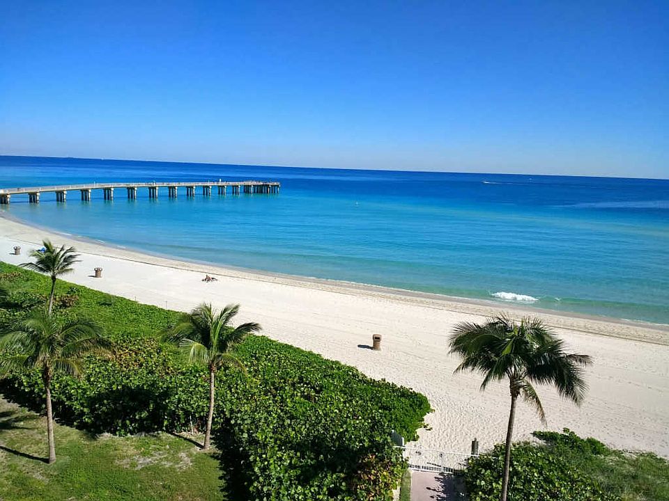 1st image of 16445 Collins Ave APT 722