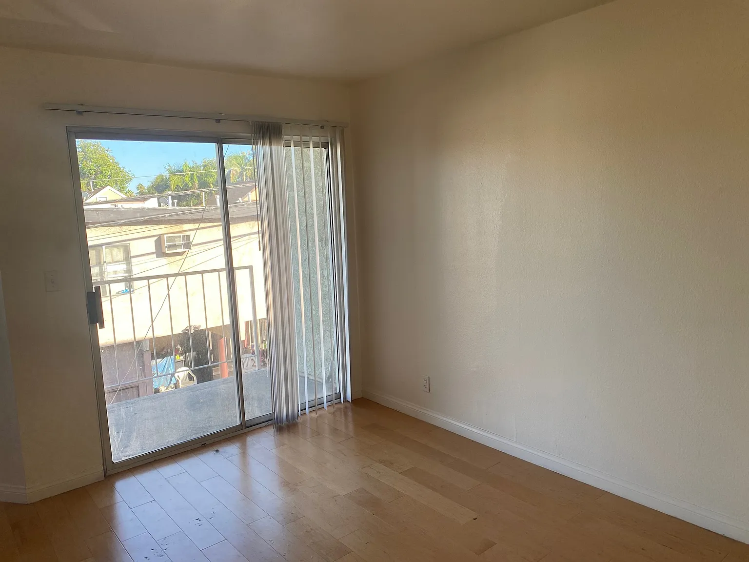 2 bed, 799 sqft, $2,500 — Photo 3