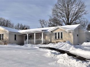 30076 Bolingbrook Rd, Pepper Pike, OH 44124