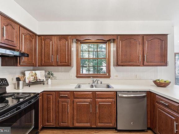 5th image of 5226 Cedar Ridge Dr