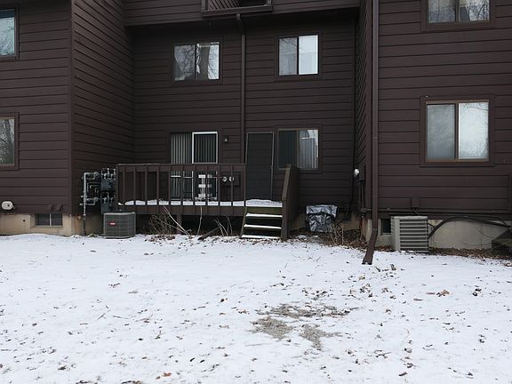 3rd image of 205 E Jolly Rd