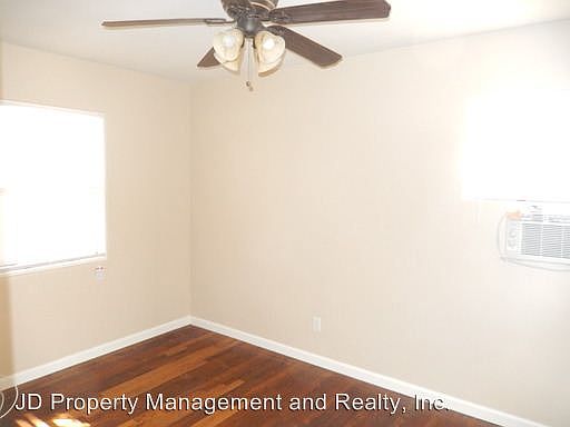 3rd image of 2601 Imperial Ave