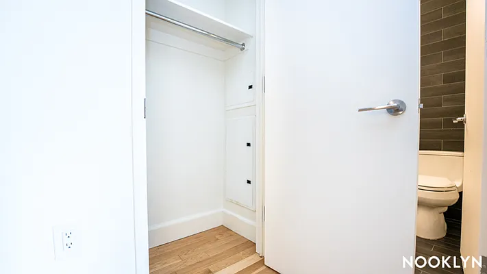 Rented by Nooklyn NYC LLC | media 74