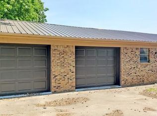 100 McCullough Ave #100, Newbern, TN 38059