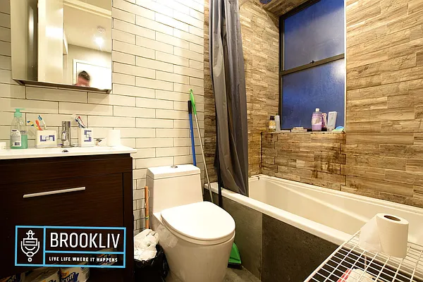 Rented by null | media 5