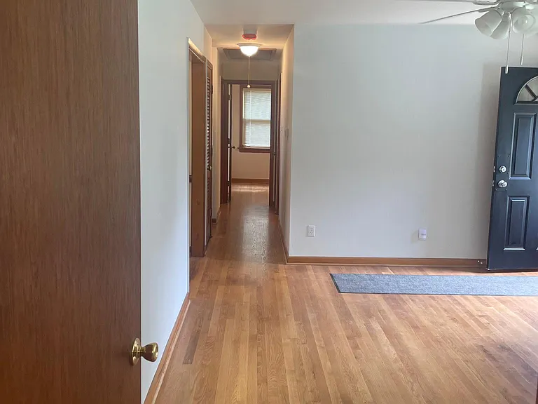 7988 Kenmore Dr — Photo 7