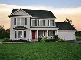 32 Pheasant Ln, Valatie, NY 12184