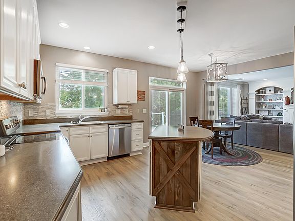 5th image of 1366 Sequoia Dr