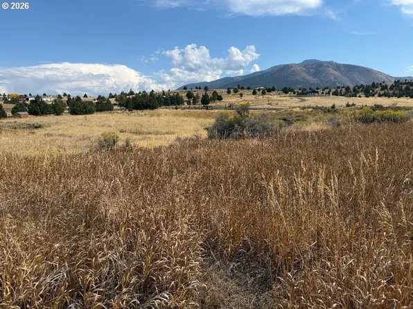 26543 W Bench Rd, John Day, OR 97845