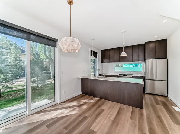 7726 105th Ave NW, Edmonton, AB T6A 1A1