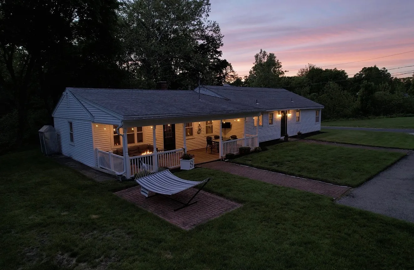 3 bed, 1802 sqft, $3,000 — Photo 1