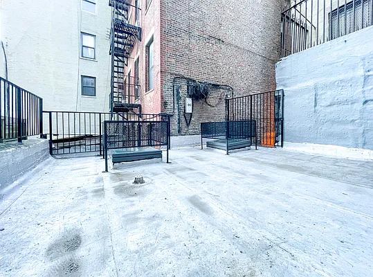 Rented by Corcoran | media 6