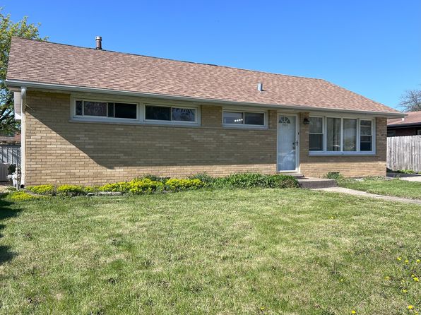 7824 W 80th St, Bridgeview, IL 60455