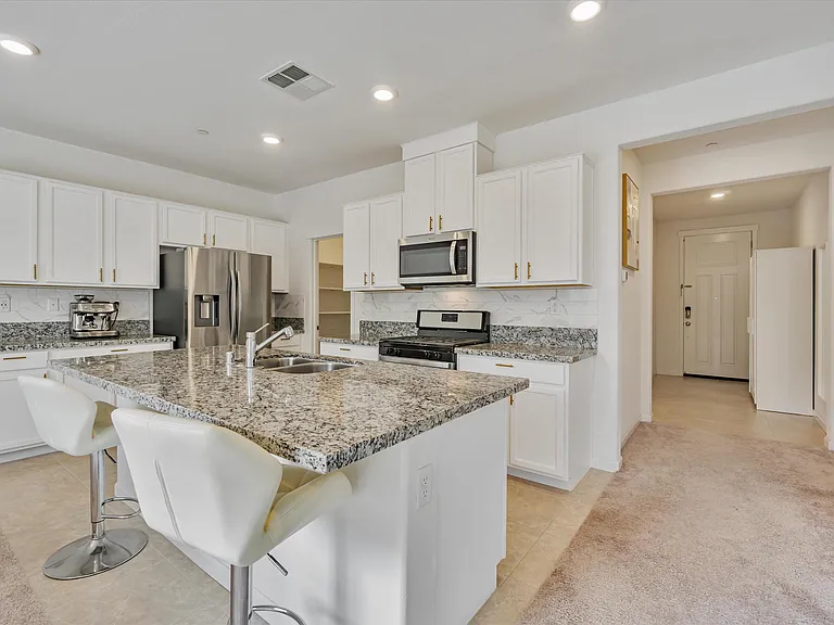 5319 Hames Valley Ln — Photo 9