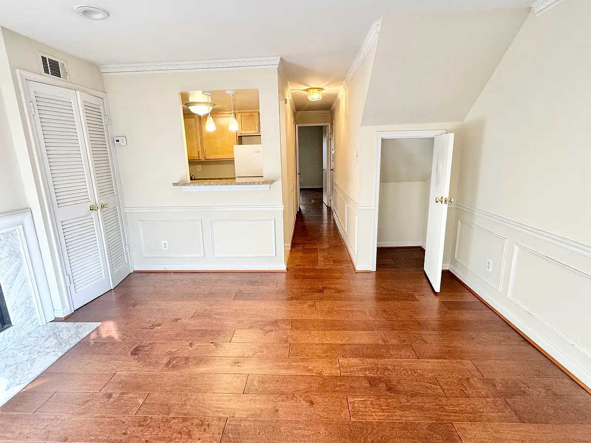 Building Photo - 1778 Lanier Pl NW #9B