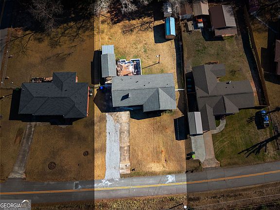 3rd image of 204 Diane Dr