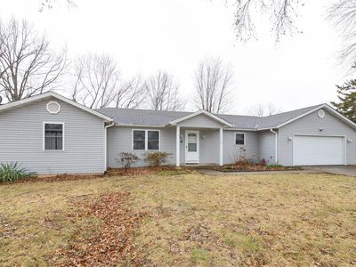8 Harmon Dr, Lebanon, IL, 62254