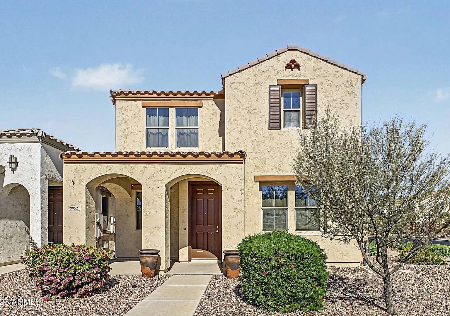 3 bed, 2.5 bath in Glendale recently updated — Photo 2