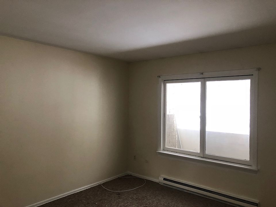 1st image of 6 Skyline Dr APT 34