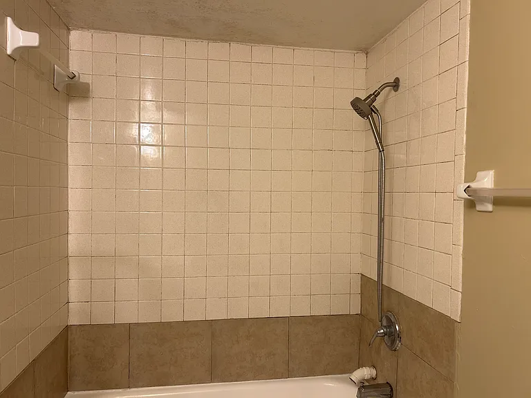 5214 Curry Ford Rd #206 — Photo 9