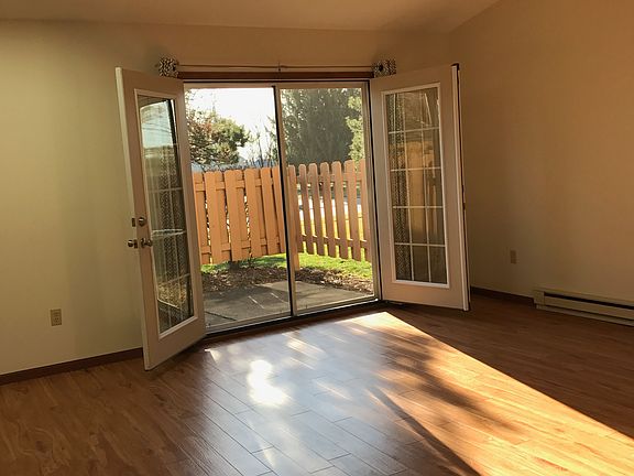 3rd image of 5279 Creekside Blvd #46