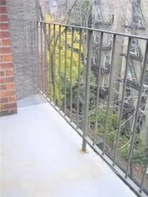 Rented by Metropolis Real Estate of Manhattan | media 8