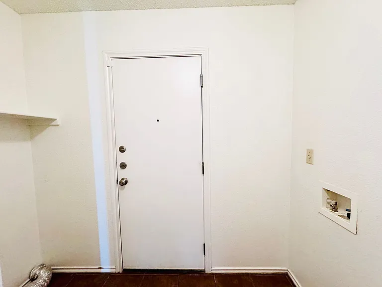 13630 Escort Dr — Photo 27