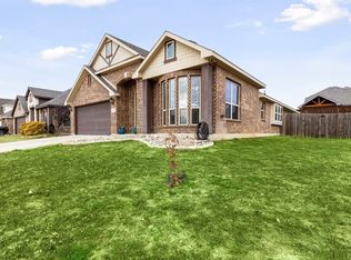 100 Valverde Ln, Alvarado, TX 76009