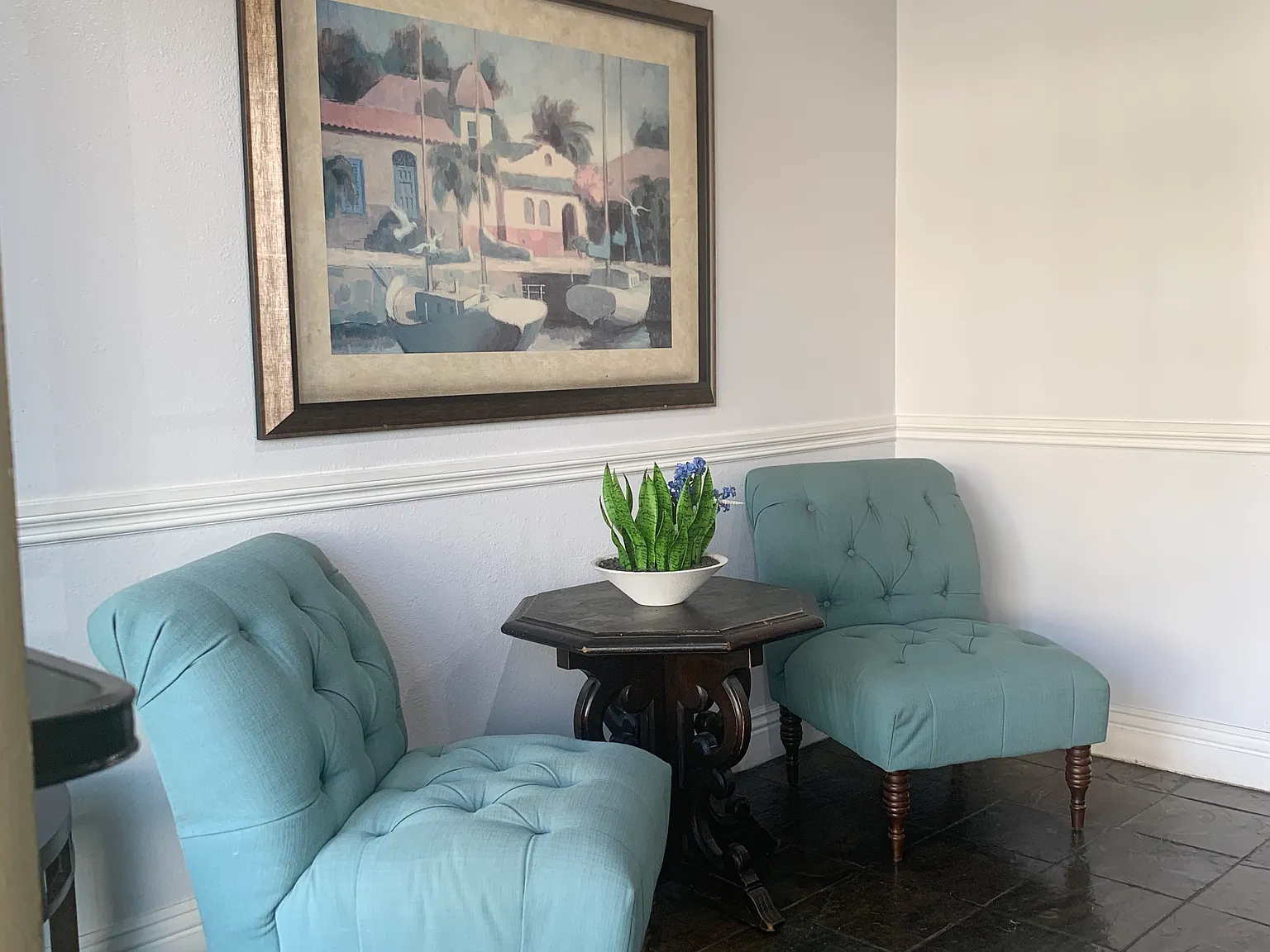 NoHo Village Apartments — Photo 4