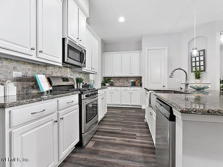 15 King Palm Ct — Photo 10