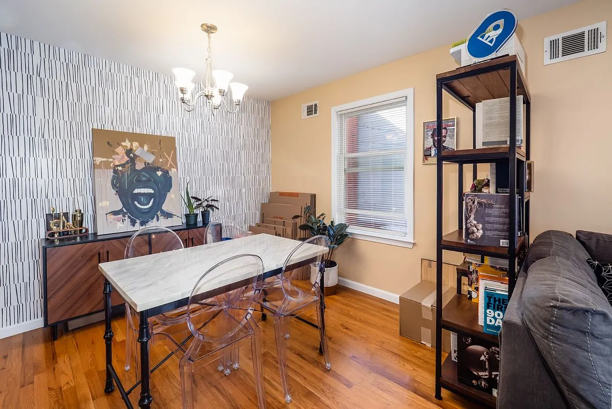 43 Manhattan Ave — Photo 4
