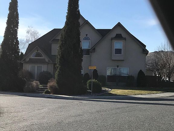 2nd image of 177 Rosemary St