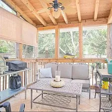 8 Promontory Ct